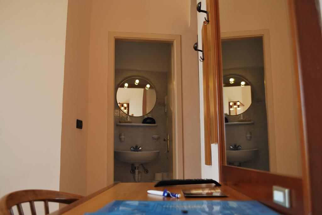 Hotel Galleano Laigueglia Zimmer foto