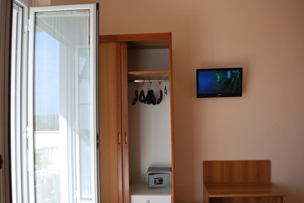 Hotel Galleano Laigueglia Zimmer foto